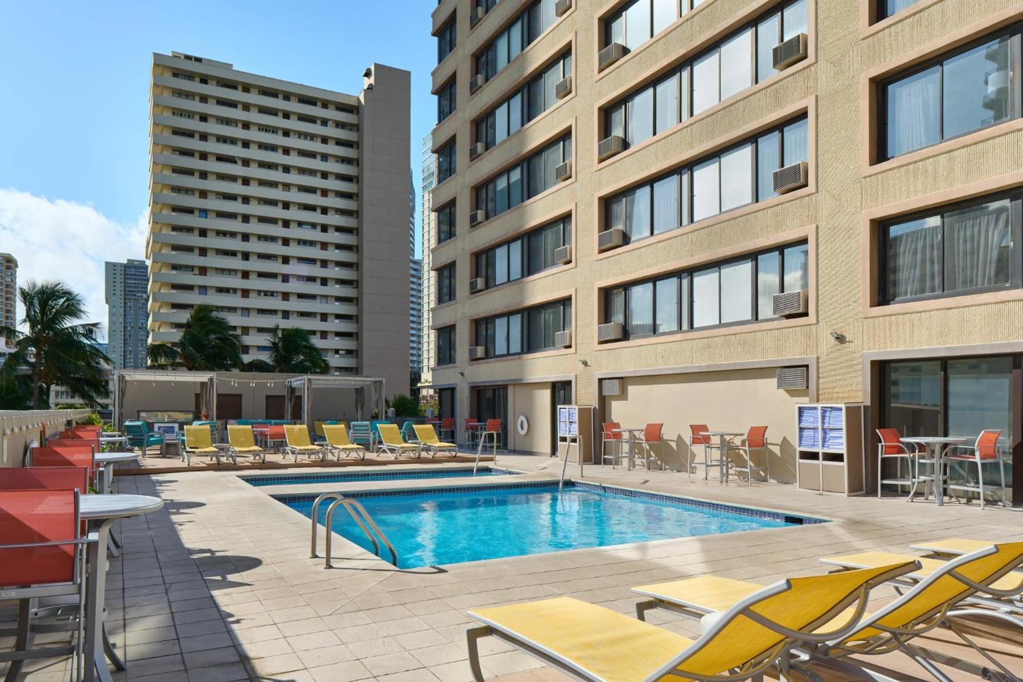 Holiday Inn Express Waikiki By Ihg Honolulu Dış mekan fotoğraf